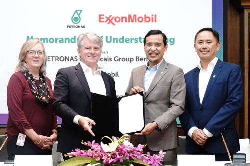 Ptronas exxonMobil accordo riciclo chimico