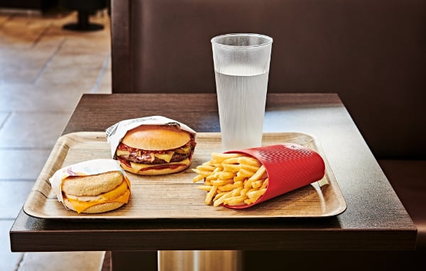 McDonald's stovglie riutilizzabili