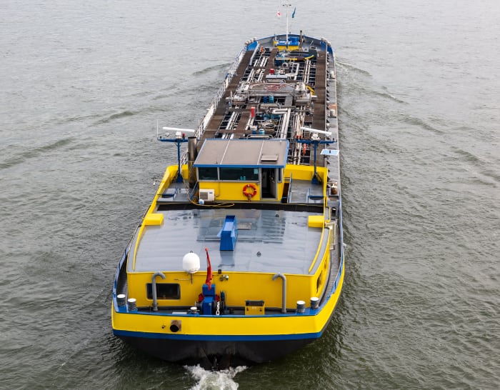flucial transport source: Envato